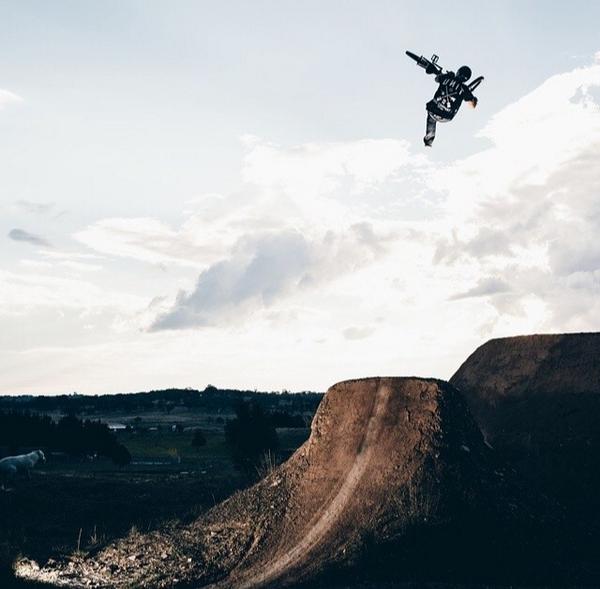 camwhitebmx's tweet photo. Flip whip on my last set! #unitclothing #unitfamily #shesabooter http://t.co/lx8bI20VGG