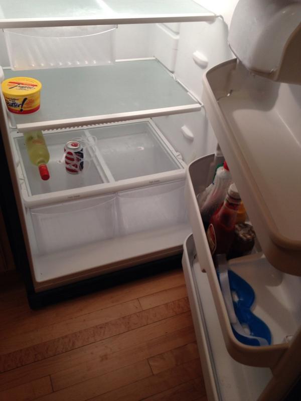 amyjo80's tweet image. So this is my fridge right now. Seriously, Martz. #pullittogether