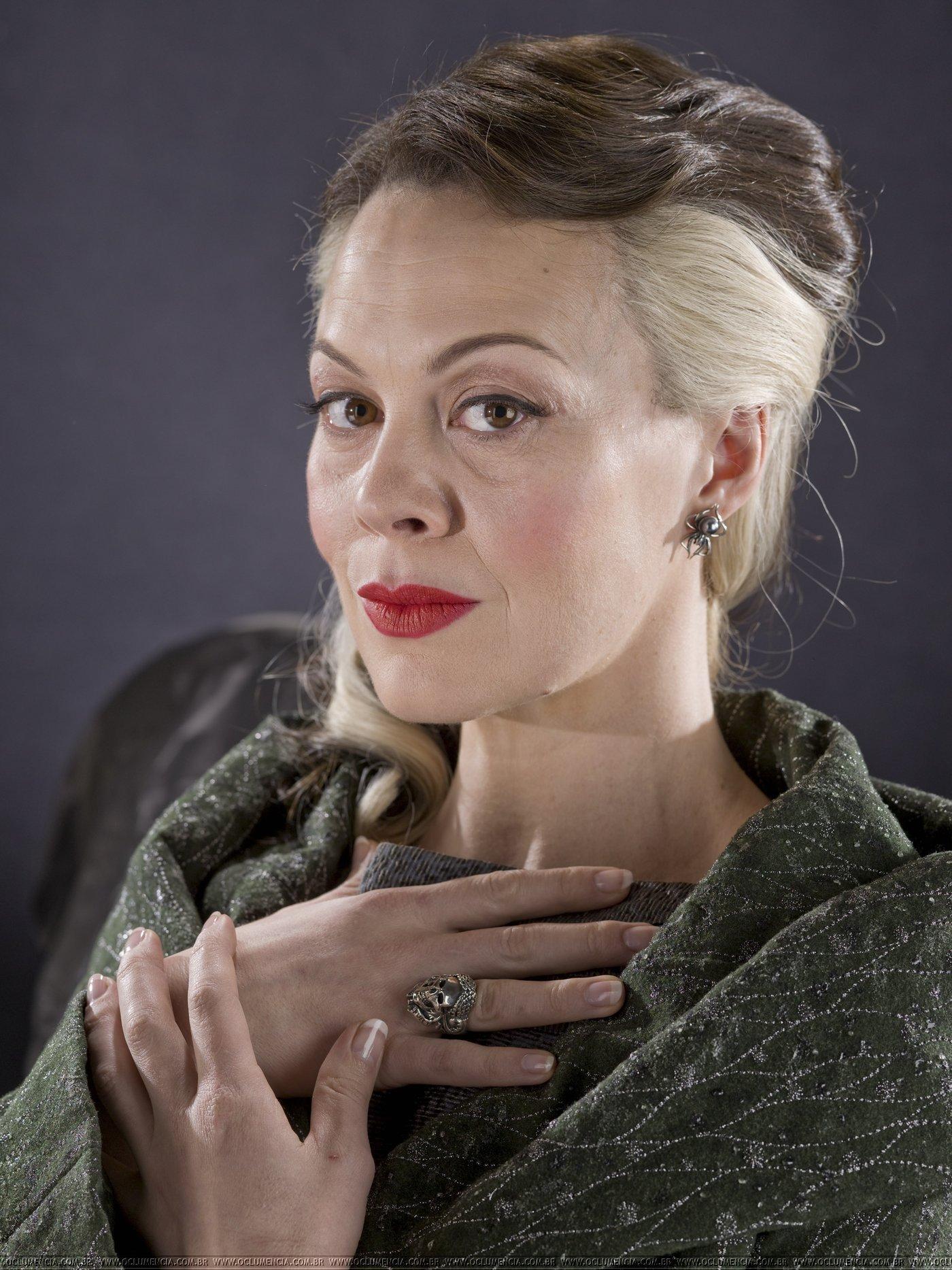 Happy 46th birthday to Helen McCrory, who played Narcissa Malfoy in the Harry Potter movies! Have a magical day! 