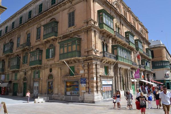 Laffingnomi's tweet photo. Maltese balconies Republic Street in Valetta #Malta @CosMalta14 http://t.co/ij4kySfeo6