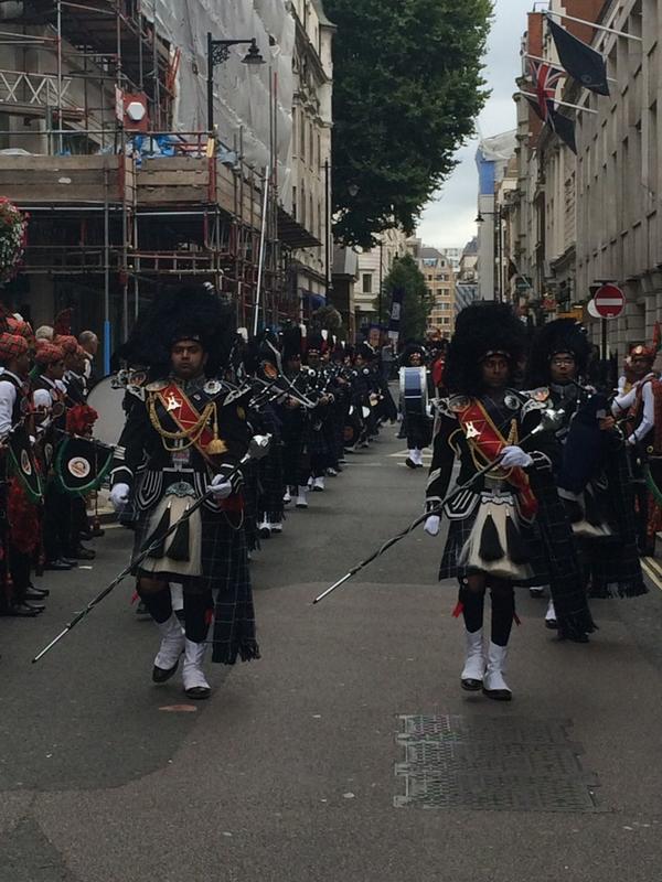 #shreeswaminarayan London parade Jermyn St goes tartan