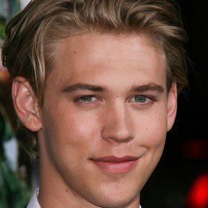   to tv stars Austin Butler, Mark Salling, Giuliana Rancic and Taissa Farmiga. 