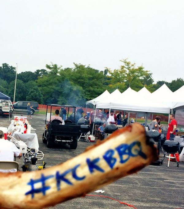 ysilver's tweet photo. Start the day with a #kckbbq rib. http://t.co/jKE9E10Bq3