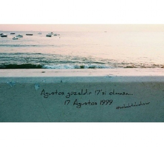 Gaye_Sacma's tweet photo. Karanlığa binlerce çığlık işlendi. #17Ağustos1999Unutmadık http://t.co/s8o7qHyK09