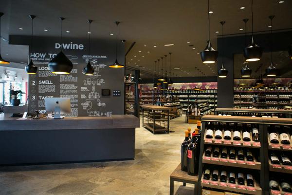 JosePeninS's tweet photo. En #Marbella D-Wine la tienda con  + marcas de vinos españoles del país. Impresionante. http://t.co/XzvH7yLsYj