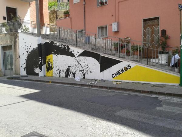 afolkfestival's tweet photo. Siete passati per il #Folkart // @CHEKOSART ha quasi finito http://t.co/Ij4qQxK3Kw