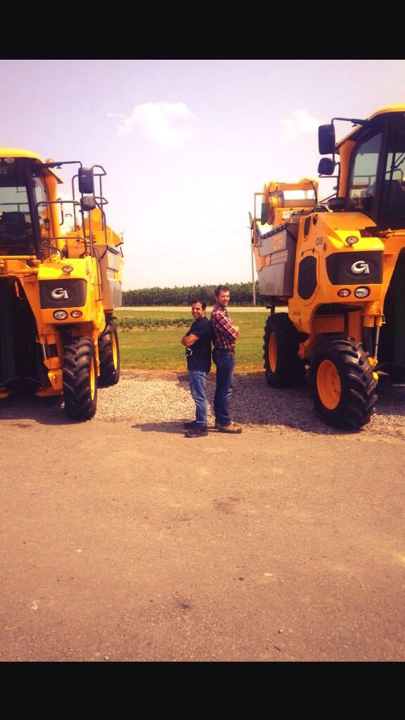 marty_werner's tweet photo. The of Lakeview Vineyard Equipment guys are one of the best things going in the Niagara wine industry. #get2knowthem http://t.co/Yh6x4w4VBR
