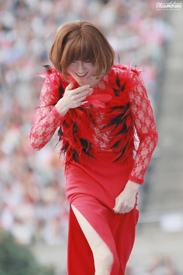 marinesuho's tweet photo. 140815 SMTOWN LIVE #준희언니 부끄부끄 http://t.co/fSSKBVswPM http://t.co/dk3pKbXXM1