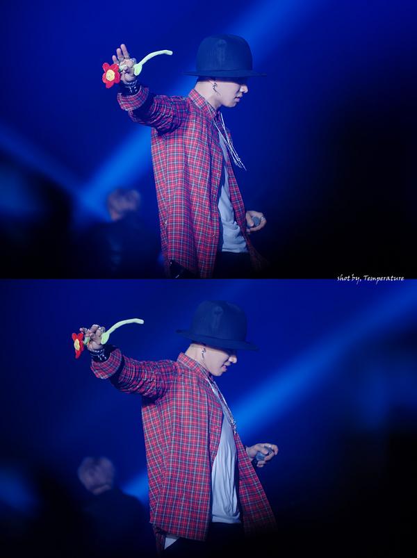 _Temperature's tweet photo. 140816 BS 기광이! http://t.co/lRiKVdn65M + http://t.co/g5qHl6VJAi + http://t.co/2VENIbODQX http://t.co/4pKtWiJbUL