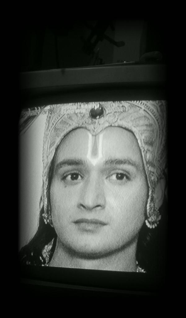 dewi55's tweet photo. Look at that @saurabhraajjain , I am wathcing you on antv indonesia #iloveit <3 http://t.co/r3TiasTbkD