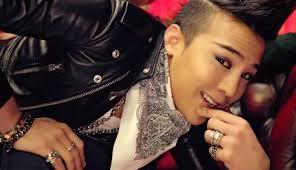 G-dragon dahil sayo nagkakasala ako minsan kay TOP .!!
happy birthday oppa.!!!
ilang oras na lang birthday mo na.!! 