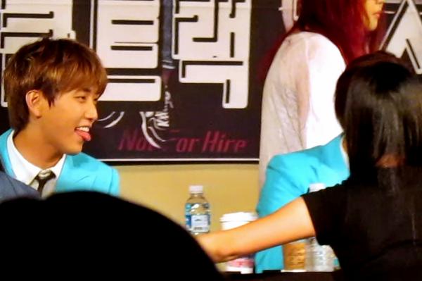 _minnuna's tweet photo. ㅋㅋㅋㅋㅋㅋㅋㅋㅋㅋㅋㅋㅋㅋㅋㅋㅋㅋㅋㅋㅋㅋ
미소말대로 메롱 짤 모아도되겟다... 아나 진짜 ㅋㅋㅋㅋㅋㅋㅋㅋㅋㅋㅋㅋ http://t.co/bqmDkHKaAE