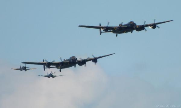 Allen1Mark's tweet image. @RAFBBMF &amp;amp; @CWHM Lancs &amp;amp; Spits at @EB_Airshow yesterday. (2)