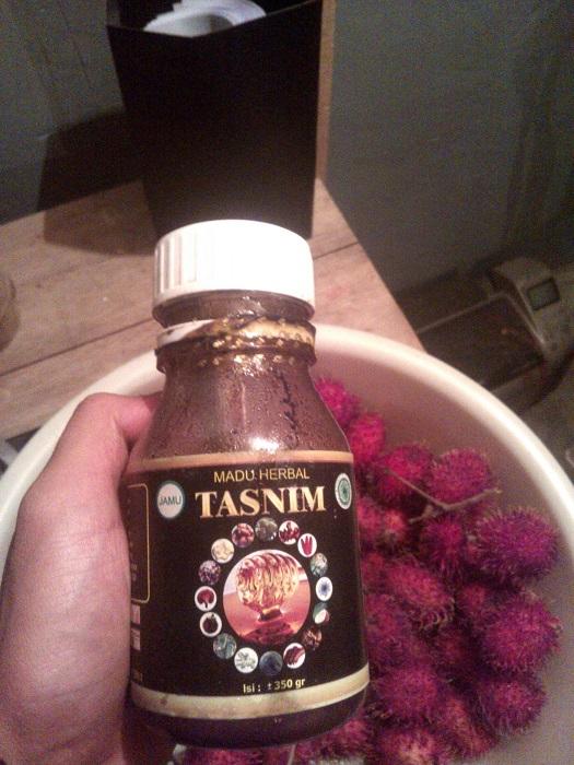 Jangan lupa minum obat herbalnya dan makan buah-buahan yg manis seperti pada gambar :') @matt_matt_matts