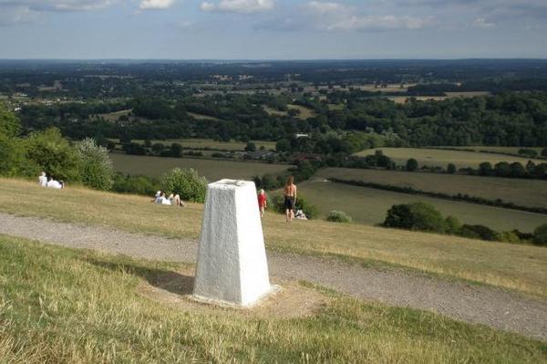 roadcc's tweet image. Two cyclists ride Box Hill 73 times inside 24 hours to bag an 'Everest': road.cc/126787 #cycling
