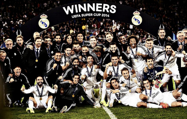 MenezRMCF's tweet photo. No somos perfectos, pero somos del Real Madrid, que es casi lo mismo. http://t.co/wOx89dHCJ9