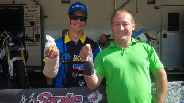 jaymnv's tweet image. Free glove to go with the free helmet??
#csbk