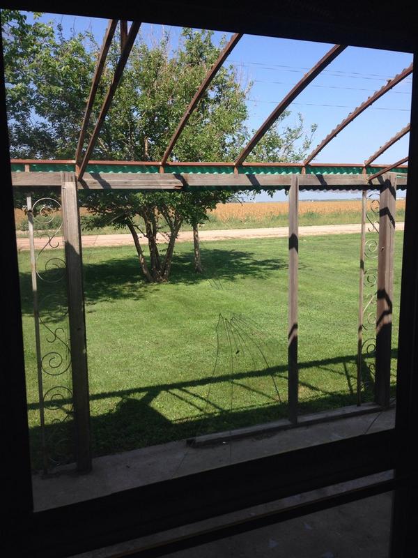 THE___HOMESTEAD's tweet photo. Good one Cole! Punched through the glass http://t.co/jfIX6f6RIa