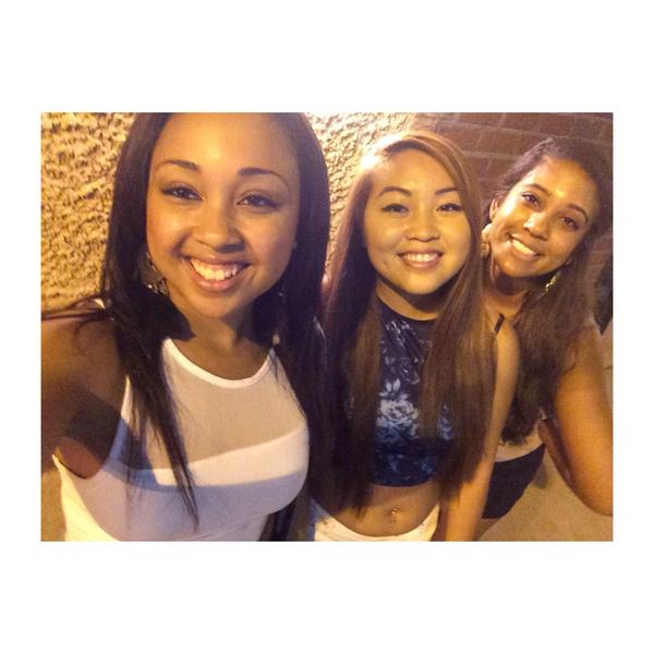 candiceshanell's tweet image. First night in RVA with my girls 😘 #VCU18 #VCUWelcomeWeek2k14