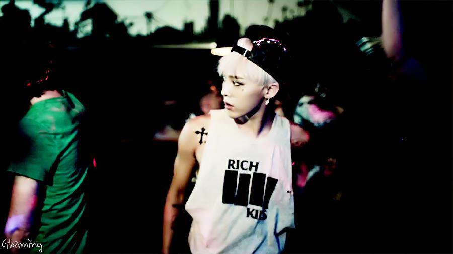 Happy Birthday G-Dragon! 