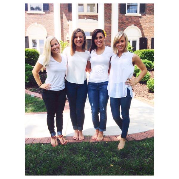 audrieestrada's tweet photo. Beautiful house, beautiful family. What more could a DG girl ask for? #PΔΓadise #GoDeltaGamma #KUFFR14 http://t.co/SuFlbam2v5