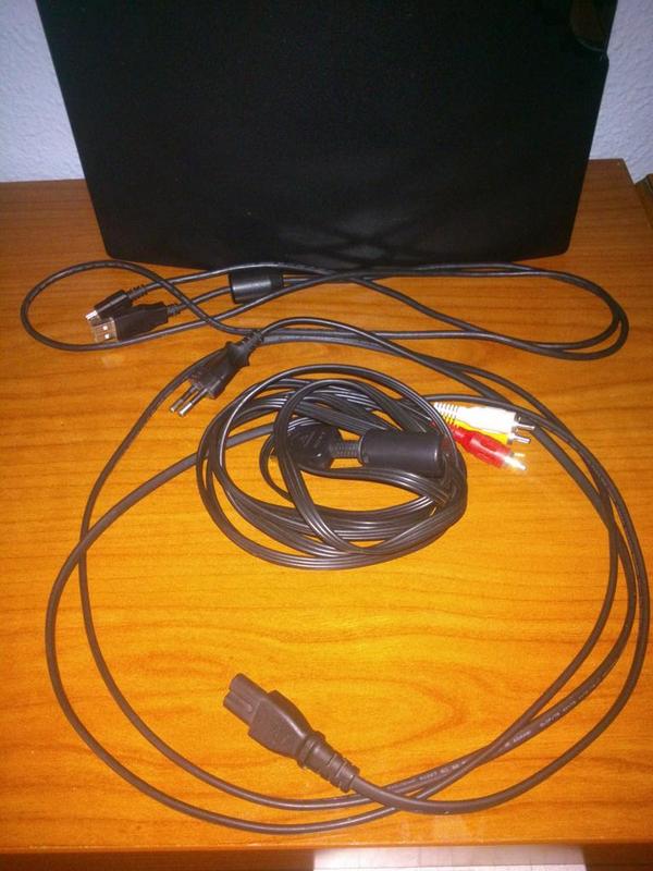PinedaCpg's tweet photo. Vendo Ps3 Slim 250G con dos mandos y GTAV,Fifa14 y PAYDAY2 en la memoria interna,mas sims3 y uncharted2 por 210€ http://t.co/nfJRSCcvj6