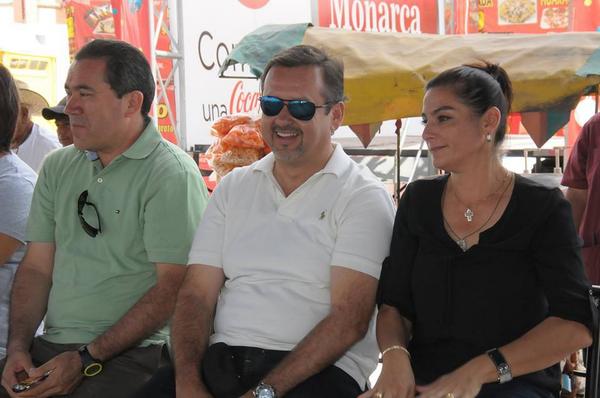 licgerardo's tweet photo. Muy contento de estar esta mañana en la "Expo Can FeriAcero 2014" #Monclova http://t.co/aGKjzNolhp