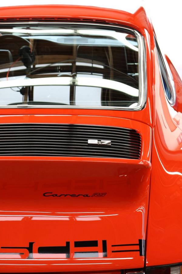 Porsche's tweet image. '73 #Porsche 2.7 Carrera RS #PebbleCars #PorscheMonterey