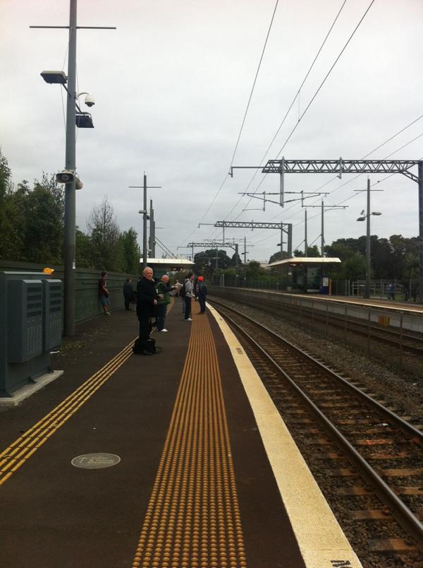 panchicat's tweet photo. @AklTransport thank you! now I'm officially late http://t.co/FWYBOZbMyU