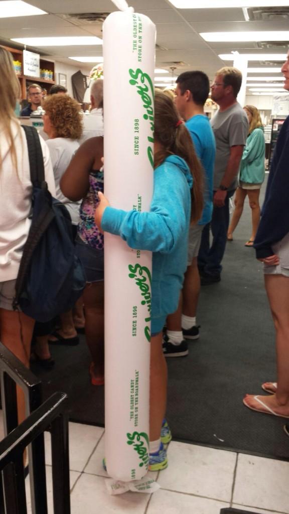 AllAllfun's tweet image. Heavy flow?