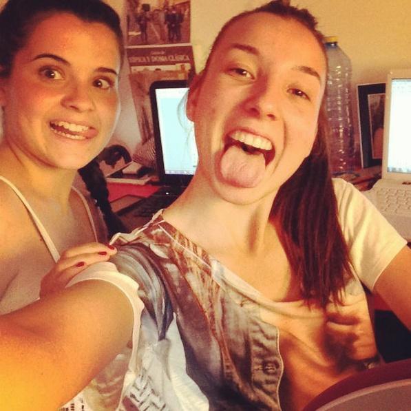 MariaCuenca7's tweet photo. Feliços 18 guapiiii! @selinatamarit tevuic molt http://t.co/Uj0pDeqDnC