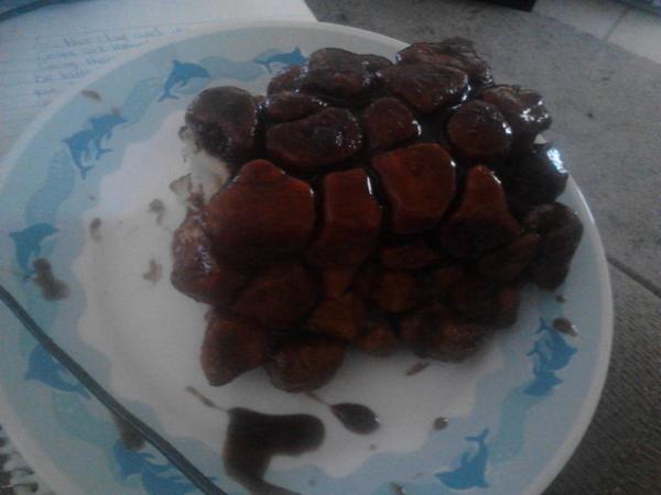 xToTheMoonMikey's tweet photo. Nothing like homemade monkey bread so good #vote5sos 
#MtvHottest 5 Seconds Of Summer http://t.co/jLIU06AIEk