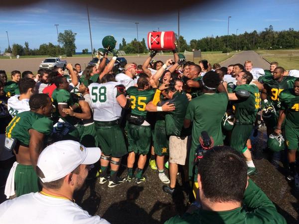 jen_ostrowsky's tweet photo. "Bringing the Juice" &amp; the Water!  Wildcat ALS Ice Bucket Challenge @CoachOstrowsky http://t.co/kQNVmG01Fo
