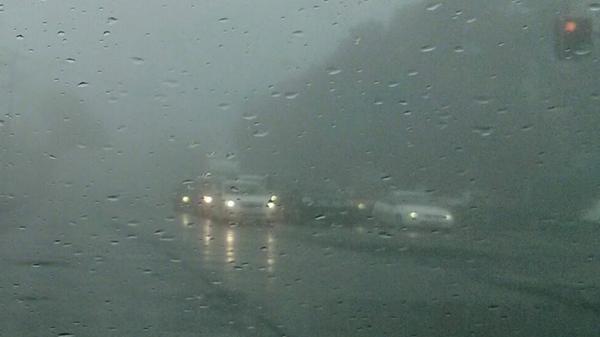 Large SUV barely visible at James&amp;Ruthven #Toowoomba. In reduced visibility use headlights and drive to conditions.