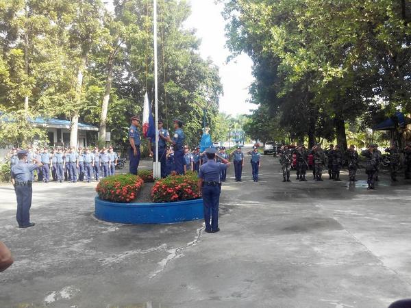 SKPNP's tweet photo. Flag raising ceremony of SKPPO pers at Camp Amando Dumlao Sr., Isulan, Sultan Kudarat. http://t.co/JuHOnHKdxE