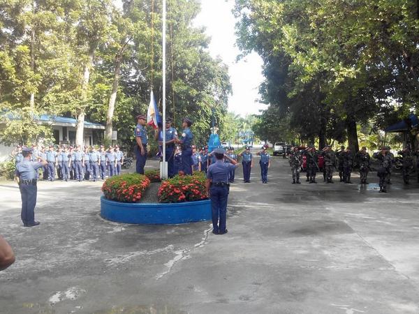 SKPNP's tweet photo. Flag raising ceremony of SKPPO pers at Camp Amando Dumlao Sr., Isulan, Sultan Kudarat. http://t.co/JuHOnHKdxE
