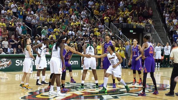 adhultz's tweet photo. Leave it all on the court! @S10Bird @CamilleLittle @crystalanghorne @strick40 #TWright #StormCrazies http://t.co/HR12LDJiAJ