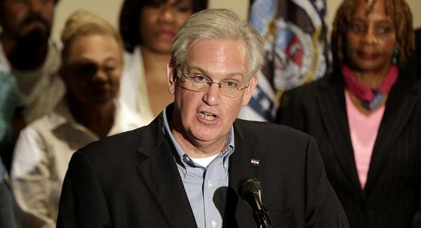 Governor Nixon signs executive order directing National Guard resources to Ferguson