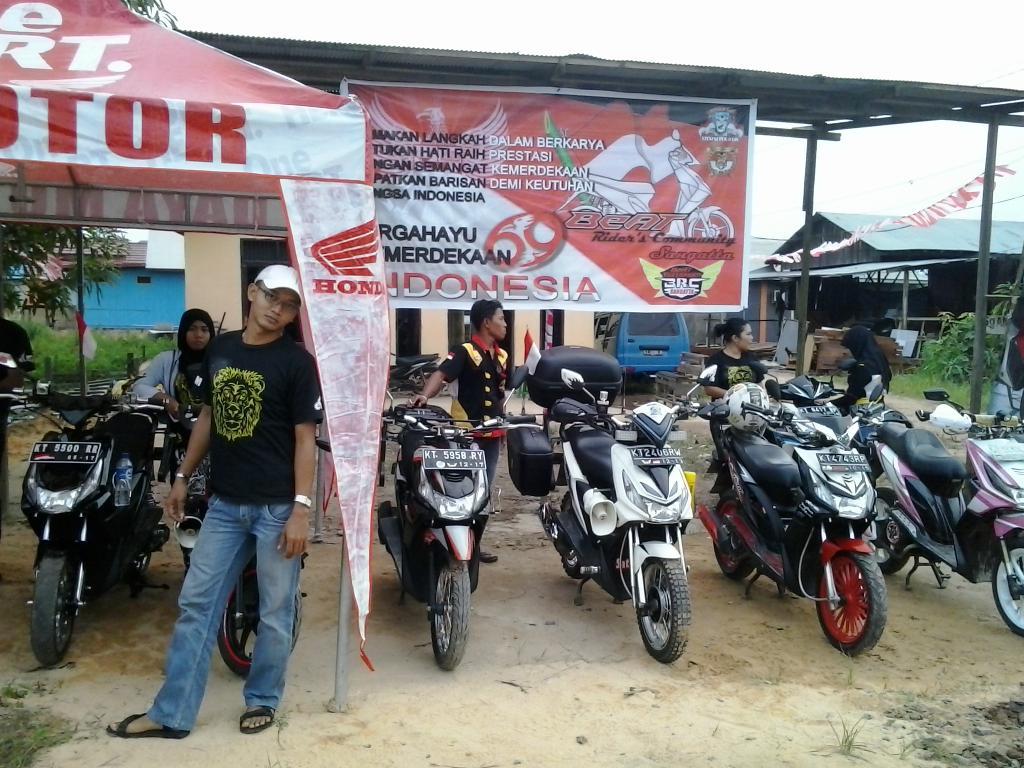 KokoCahya's tweet photo. BRC SANGATTA 17 agustus mengadakan kegiata lomba memperingati HUT RI KE 69 untuk warga rt38 jln apt pranoto @IBKT1 http://t.co/cBNDjFdsXr