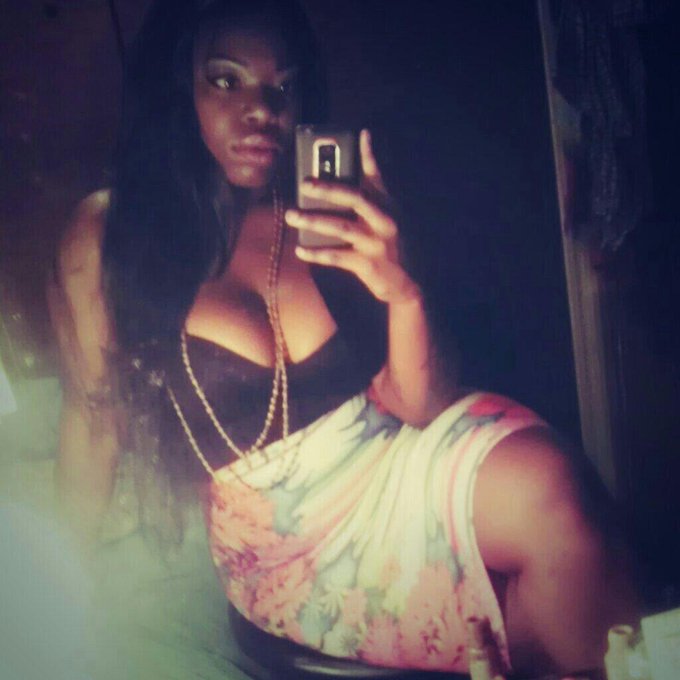 Sitting Pretty http://t.co/Fhk3IU5E4i<a href="/tag/carlee"class="tags"><span>#carlee</span></a>