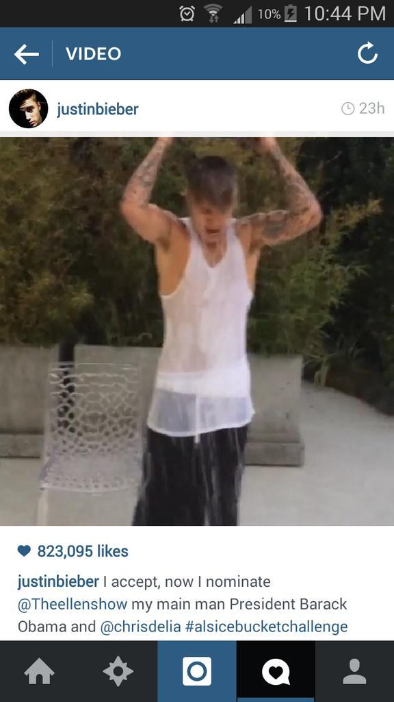RoraLeggos's tweet image. @justinbieber has no chill #nopunintended #iceiscold