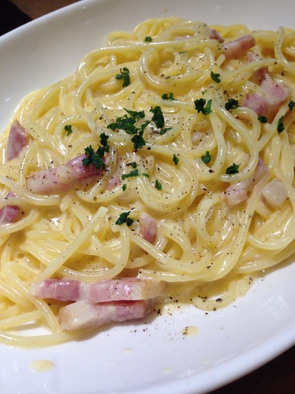 azu_yu's tweet photo. 東名が事故渋滞につき、回避して横浜町田から。で、昼食なう http://t.co/BdBuzZokRD