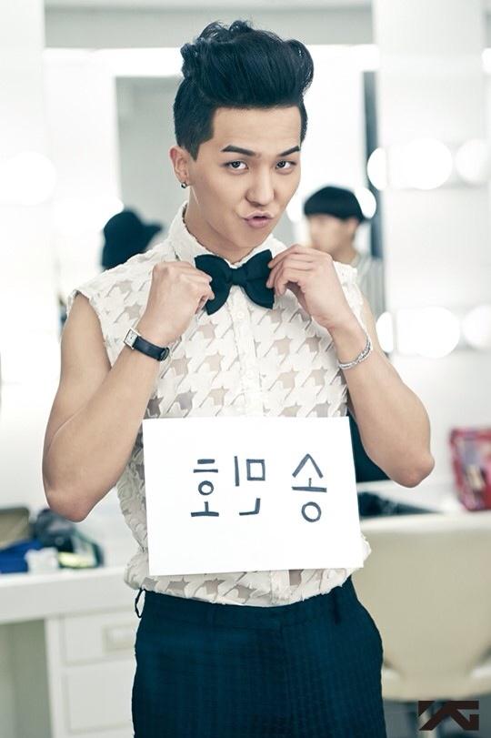 BvSlZGPCQAEQgSM.jpg:large