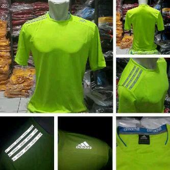 daners_jersey's tweet photo. Ready limited S M L grab it! No keep! CP cek bio :-) http://t.co/cZBCTIs0JY