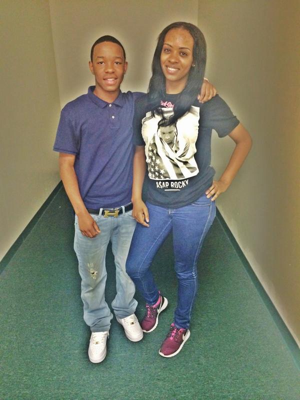 _yashmira's tweet photo. #freeLilTee twin πππ http://t.co/ySZWTbtlMy