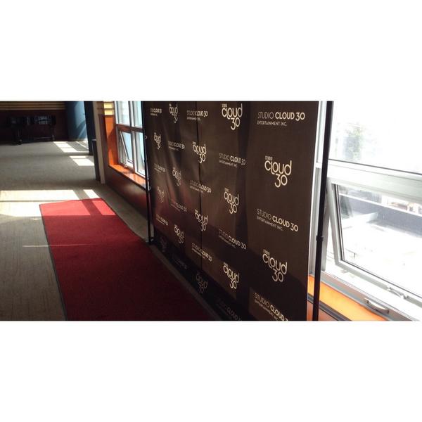 itsconnornelson's tweet photo. #RedCarpet #RedCarpetShowcase Thank you to @wdflandez for the AMAZING opporutunity😊 http://t.co/9M0QZ8CBYq