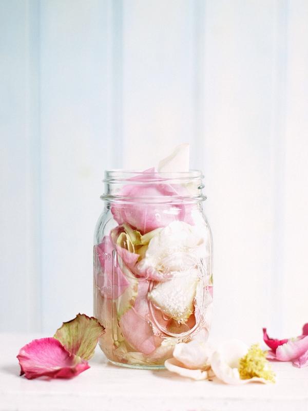 Dan Jones tweet media