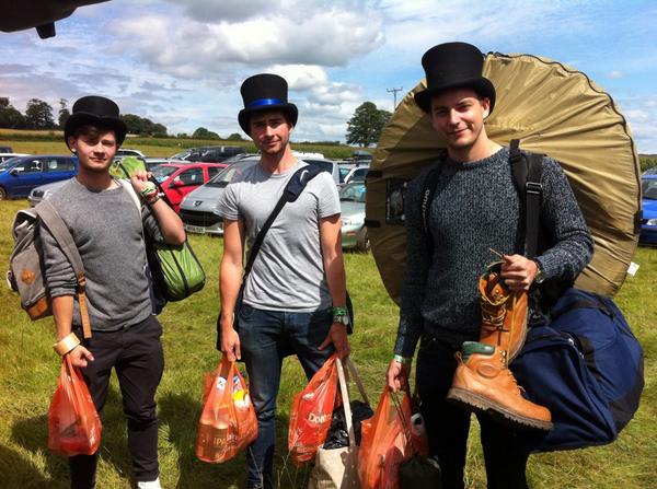 matt_brass's tweet photo. Amazing weekend at @BDsfestival dancing on stage with @steeleye_span - what a buzz! @MorrisOffspring @tiiiitch http://t.co/etcl2HxKWk