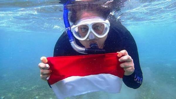 Dirgahayu #indonesia RT <a href="/khaa_ajah/">EkaPatrayaniMaulana</a>: <a href="/idbcpr/">Backpacker Indonesia</a> dilaut bontang min..