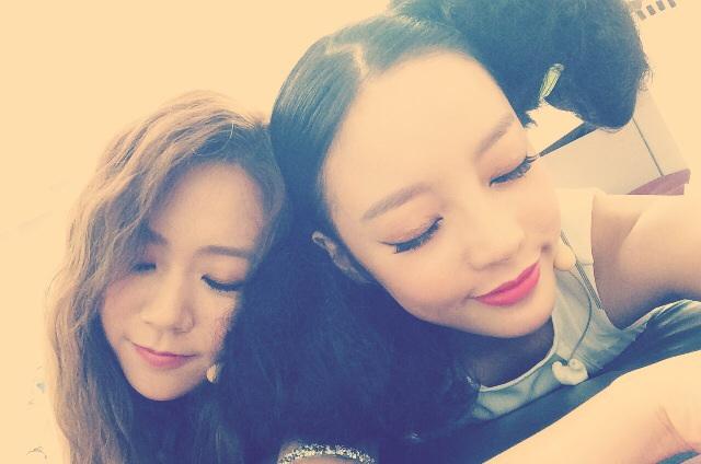 BvTo6ZjCcAI019u.jpg:large